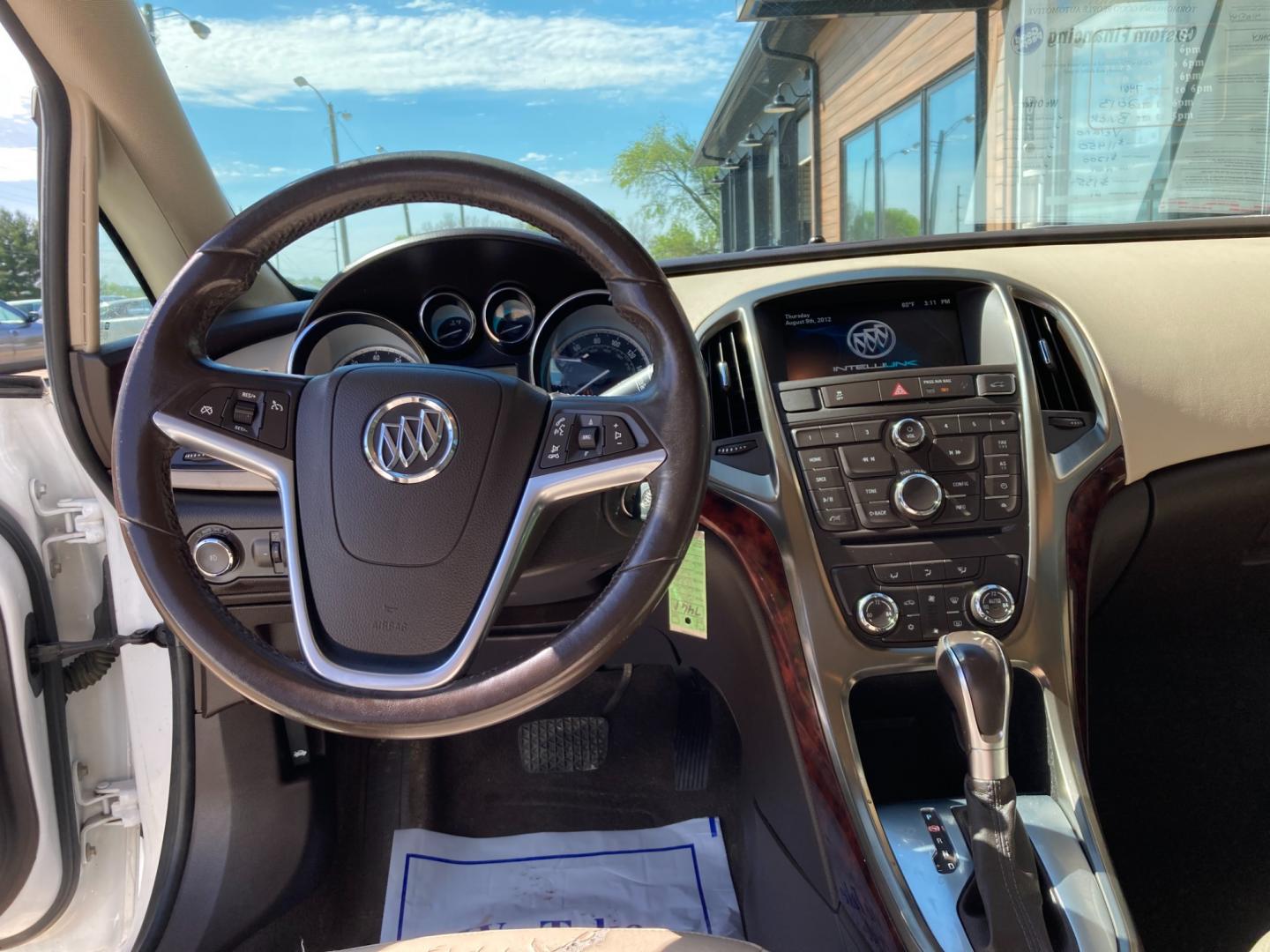 2013 Acrtic White Buick Verano Base (1G4PP5SK8D4) with an 2.4L L4 DOHC 16V FFV engine, 6-Speed Automatic transmission, located at 1800 South Ihm Blvd, Freeport, IL, 61032, (815) 232-5543, 42.278645, -89.607994 - Photo#6